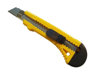 AMP NÓŻ ŁAMANY WZMACNIANY 18mm